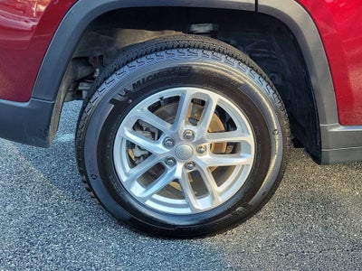 2024 Jeep Grand Cherokee Laredo X 4x4