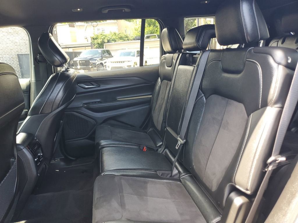 2024 Jeep Grand Cherokee L Altitude 4x4