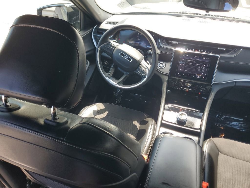 2024 Jeep Grand Cherokee L Altitude 4x4