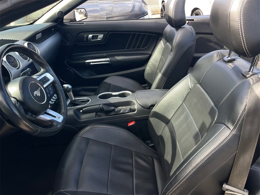 2022 Ford Mustang EcoBoost Premium