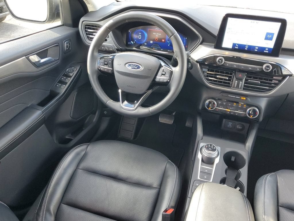 2022 Ford Escape Titanium