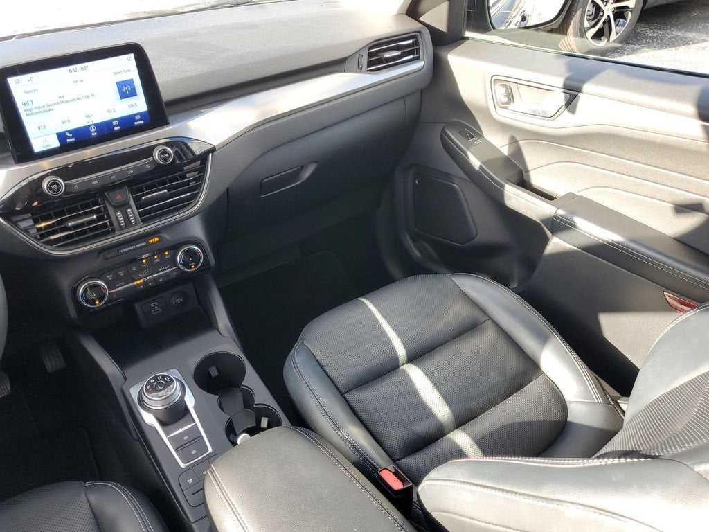 2022 Ford Escape Titanium