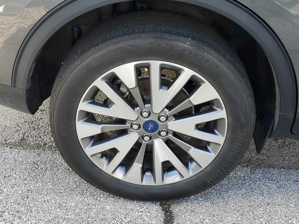 2022 Ford Escape Titanium