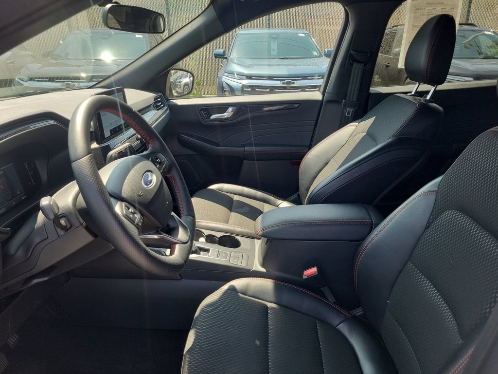 2025 Ford Escape ST-Line Select