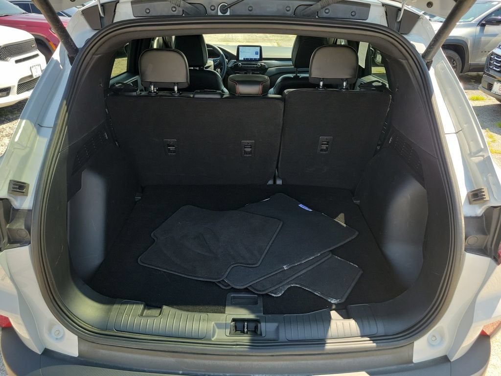 2025 Ford Escape ST-Line Select