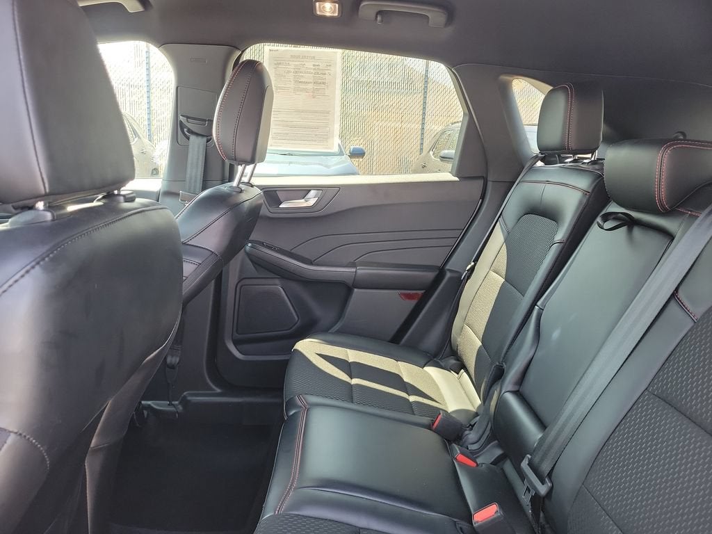 2025 Ford Escape ST-Line Select