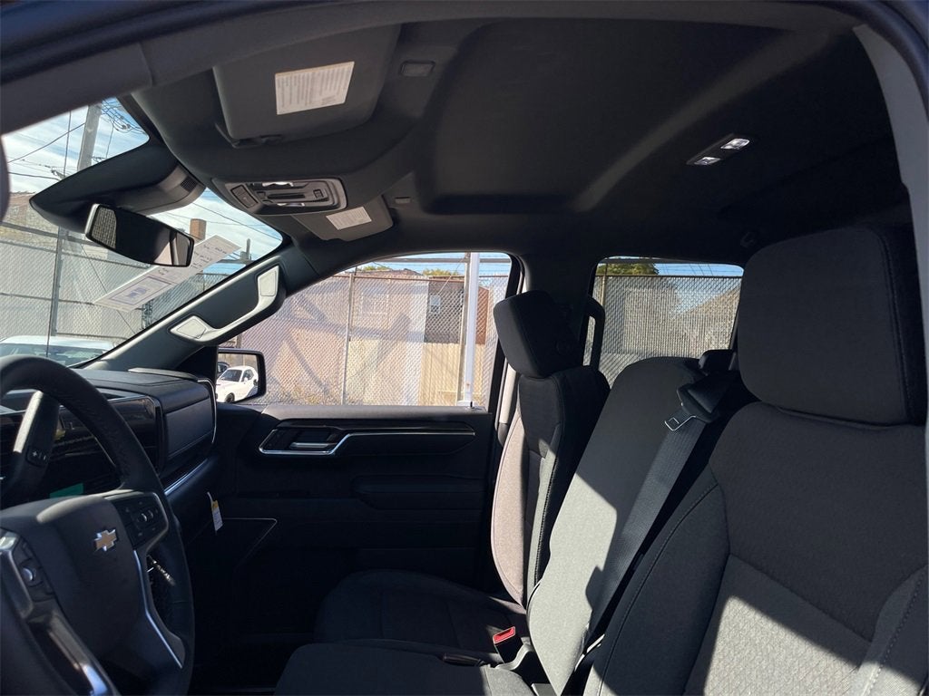 2026 Chevrolet Silverado 1500 LT LT1