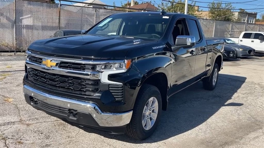 2026 Chevrolet Silverado 1500 LT LT1