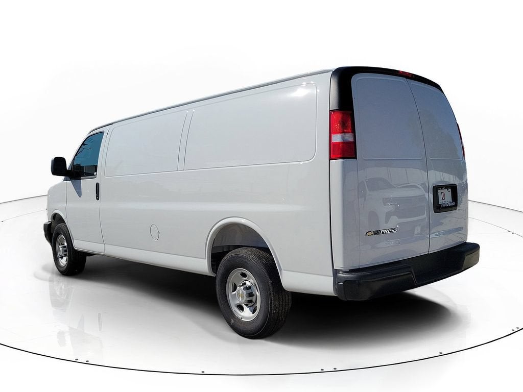 2026 Chevrolet Express Cargo WT