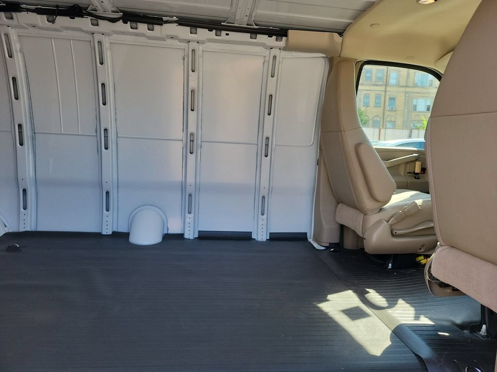 2026 Chevrolet Express Cargo WT