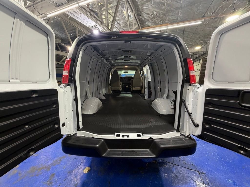 2026 Chevrolet Express Cargo WT