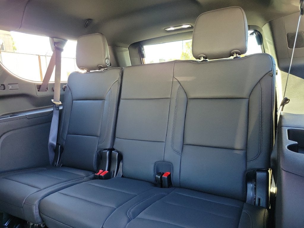 2027 Chevrolet Suburban LT