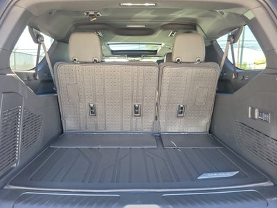 2027 Chevrolet Suburban LT