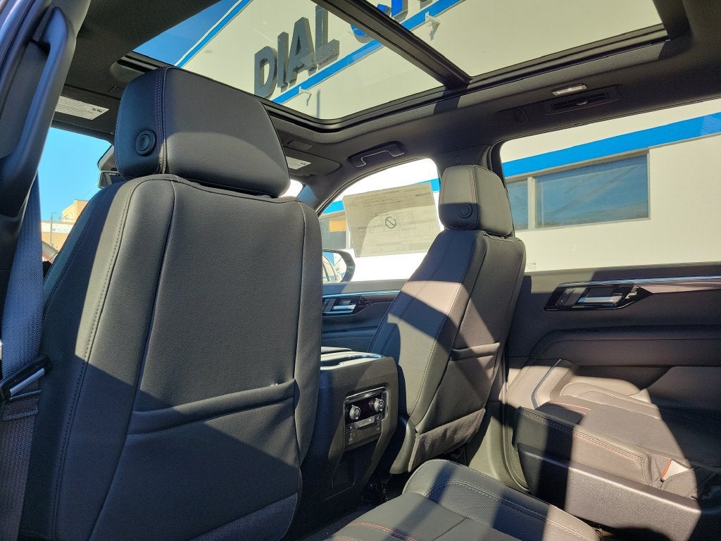 2027 Chevrolet Suburban RST