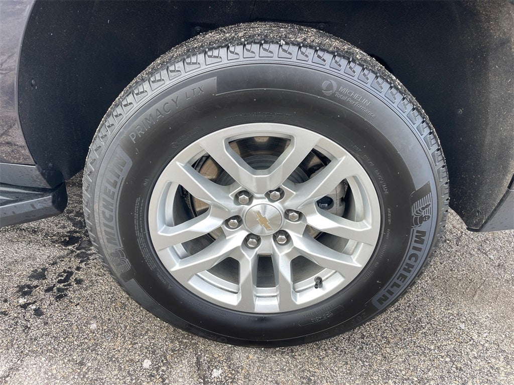 2024 Chevrolet Suburban LT