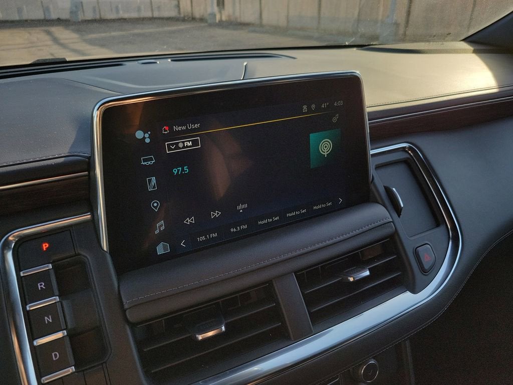 2024 Chevrolet Suburban LT