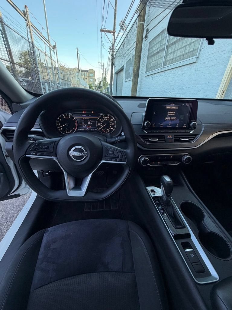 2025 Nissan Altima SV