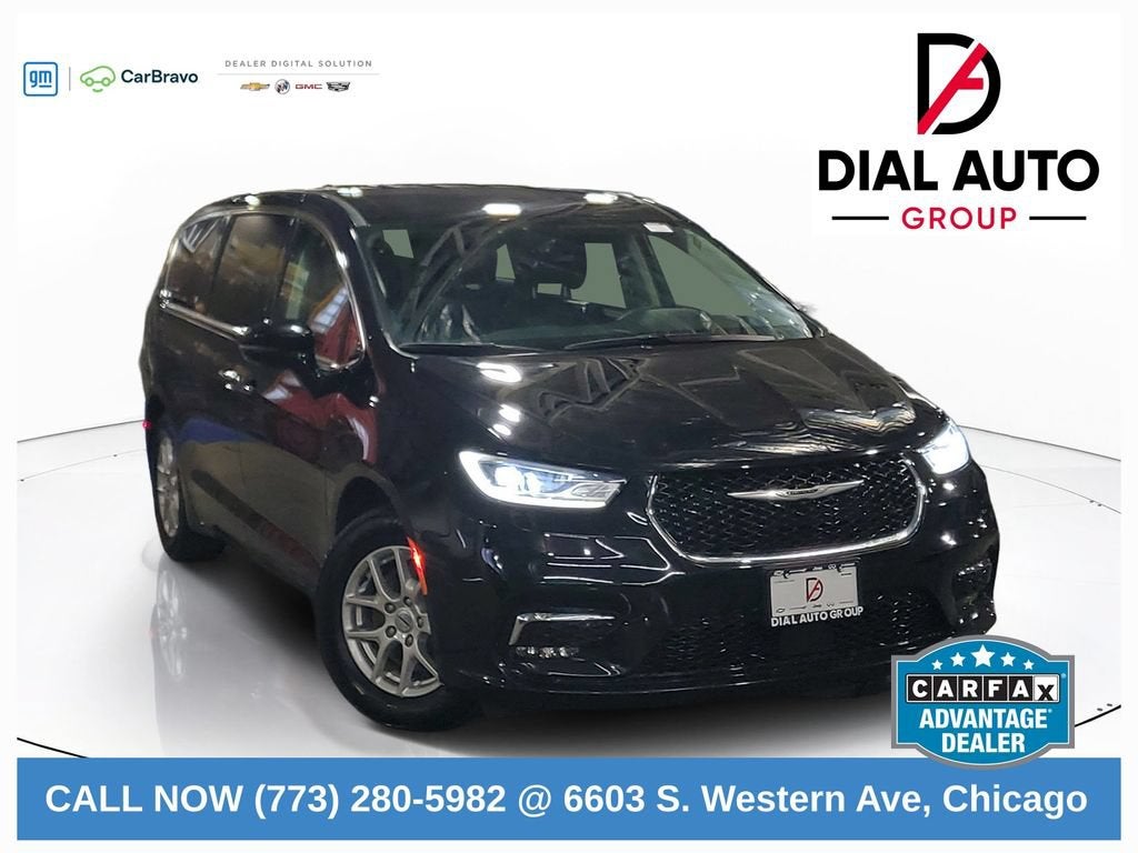 2024 Chrysler Pacifica Touring L