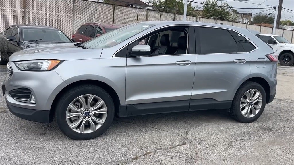 2022 Ford Edge Titanium