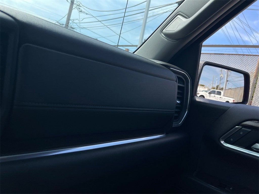 2025 Chevrolet Silverado 1500 LT LT1