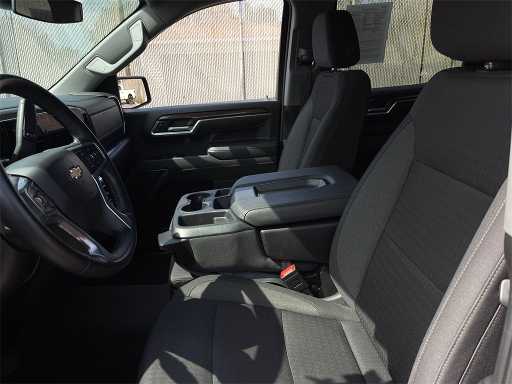 2025 Chevrolet Silverado 1500 LT LT1