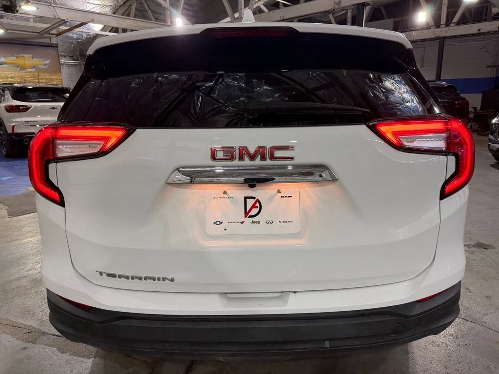 2024 GMC Terrain SLE