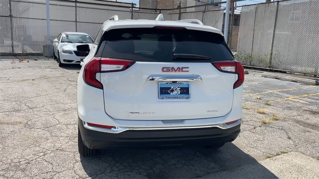2023 GMC Terrain SLT
