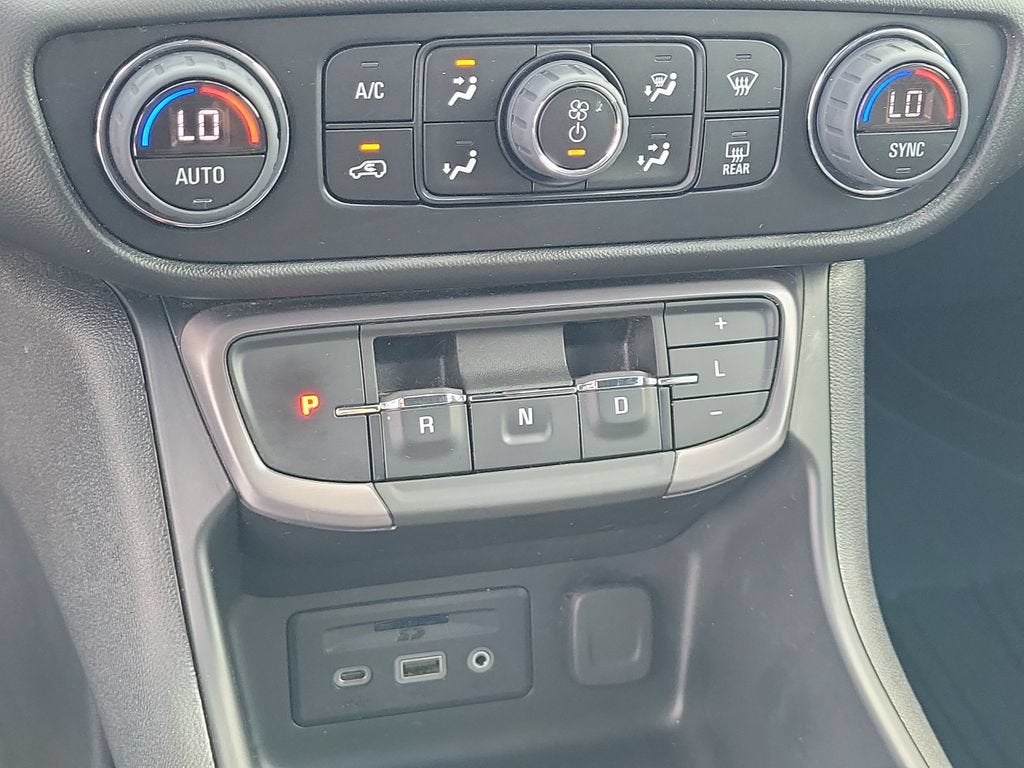 2023 GMC Terrain AT4