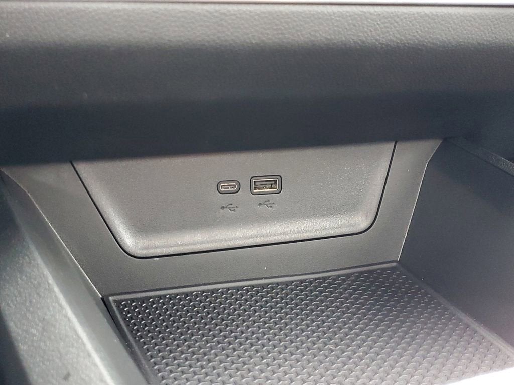 2026 Chevrolet Equinox LT - Photo 33