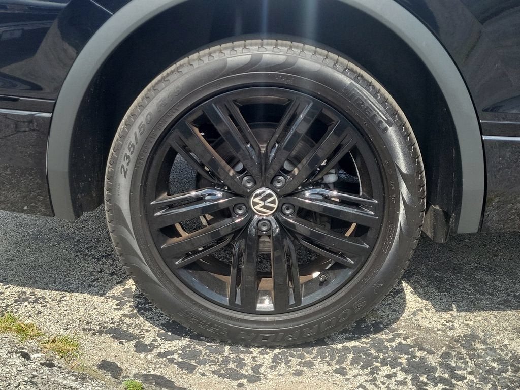 2022 Volkswagen Tiguan 2.0T SE R-Line Black