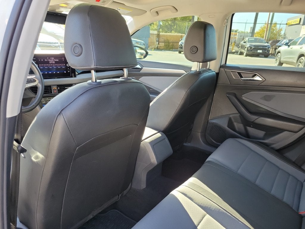 2025 Volkswagen Jetta 1.5T SE
