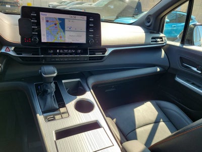 2024 Toyota Sienna XSE