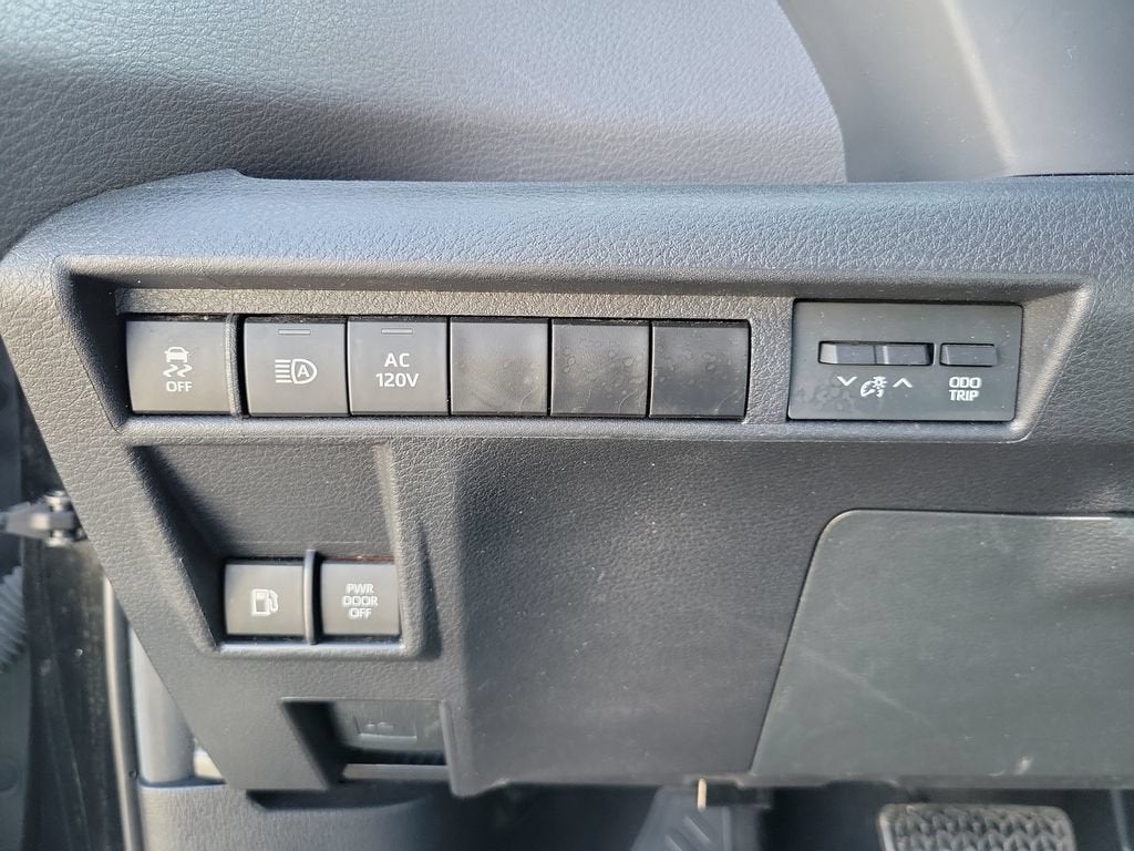 2024 Toyota Sienna XSE