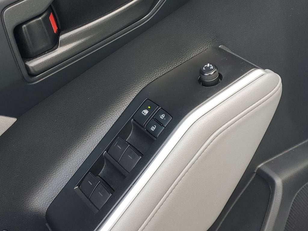 2021 Toyota Highlander L