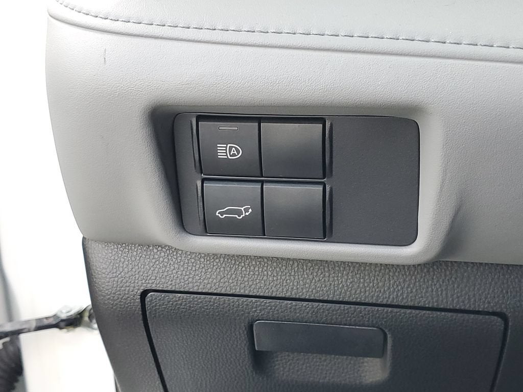 2021 Toyota Highlander L