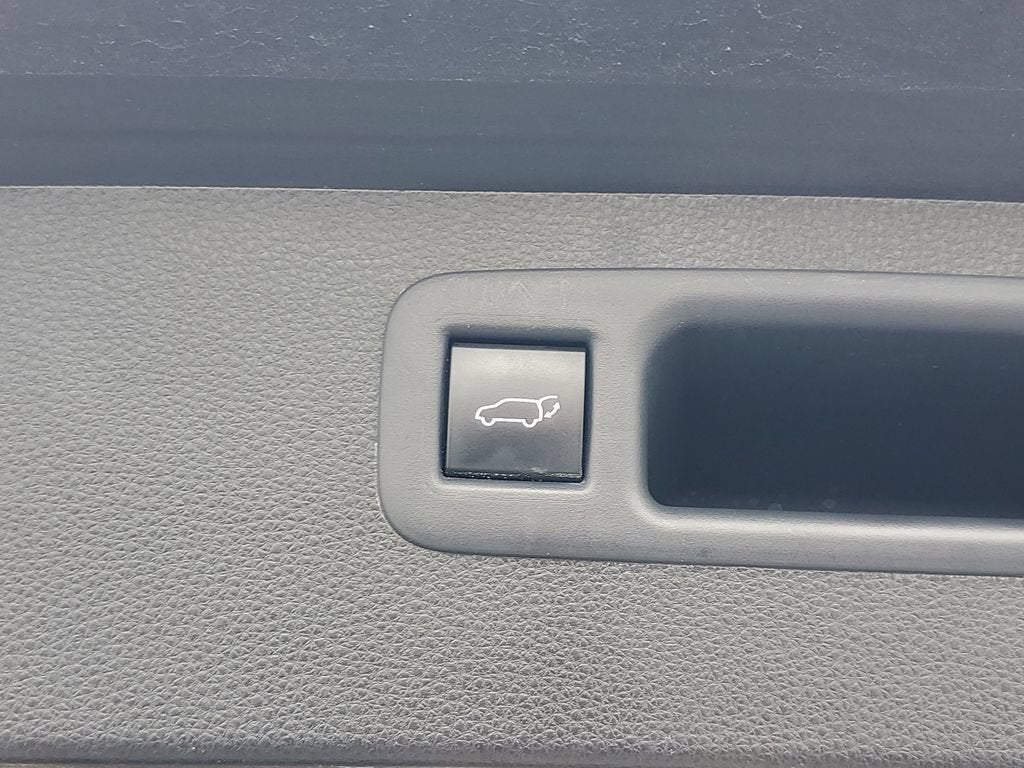 2021 Toyota Highlander L