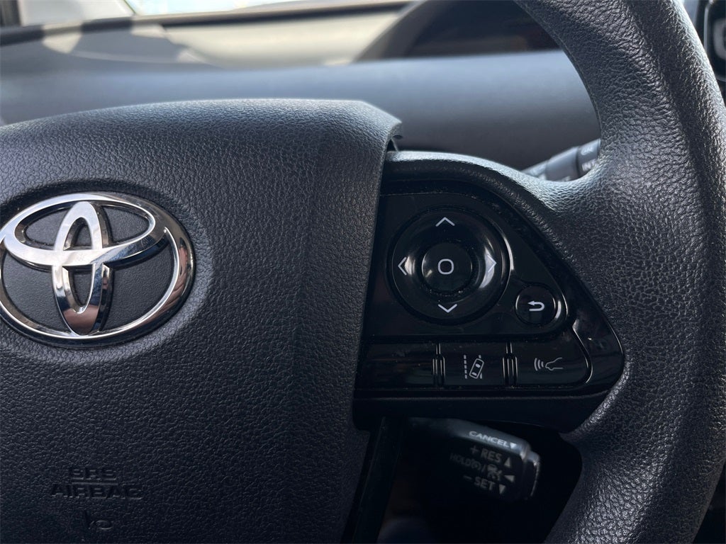 2022 Toyota Prius LE