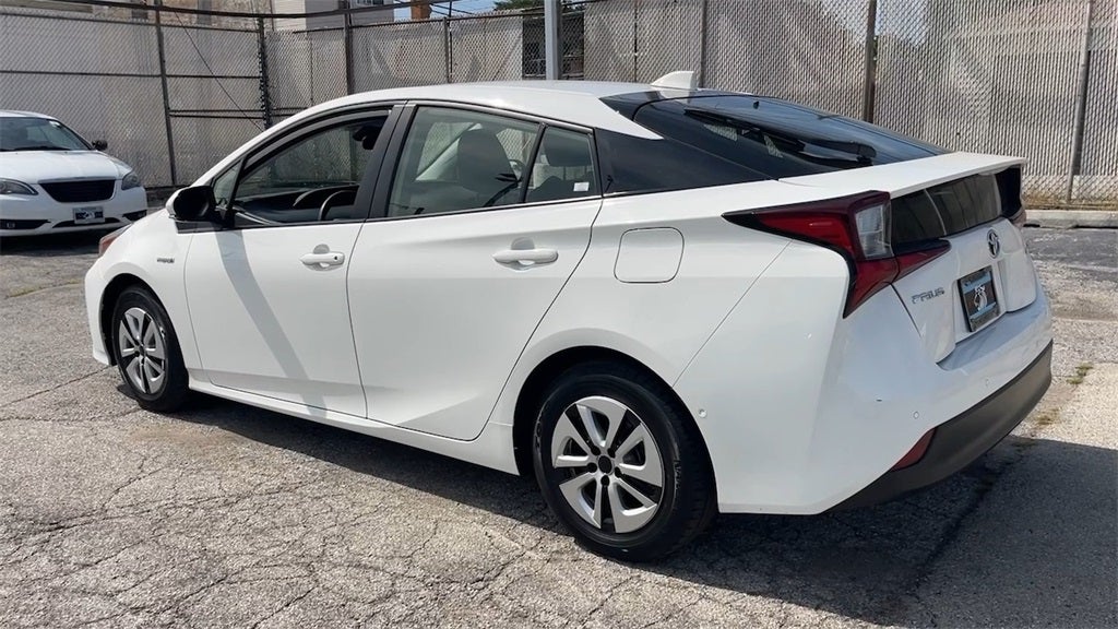 2022 Toyota Prius LE