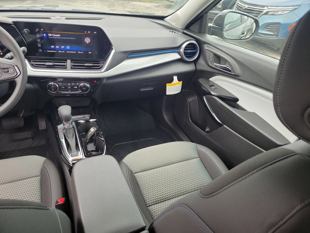 2026 Chevrolet Trax LT - Photo 14