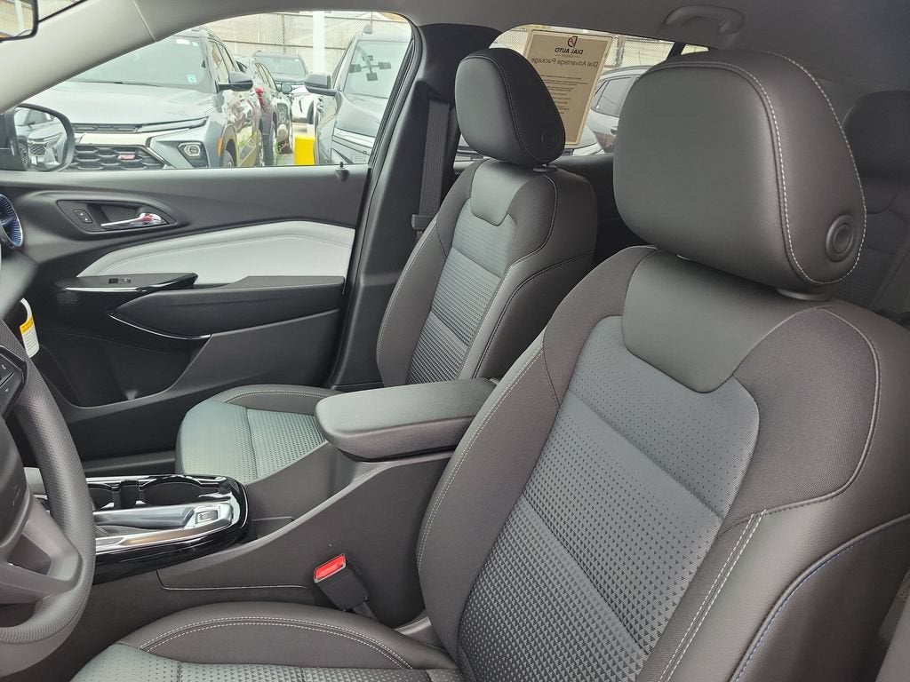 2026 Chevrolet Trax LT - Photo 16