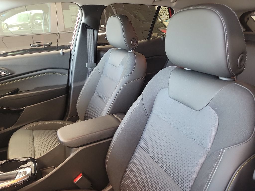2026 Chevrolet Trax LT - Photo 16