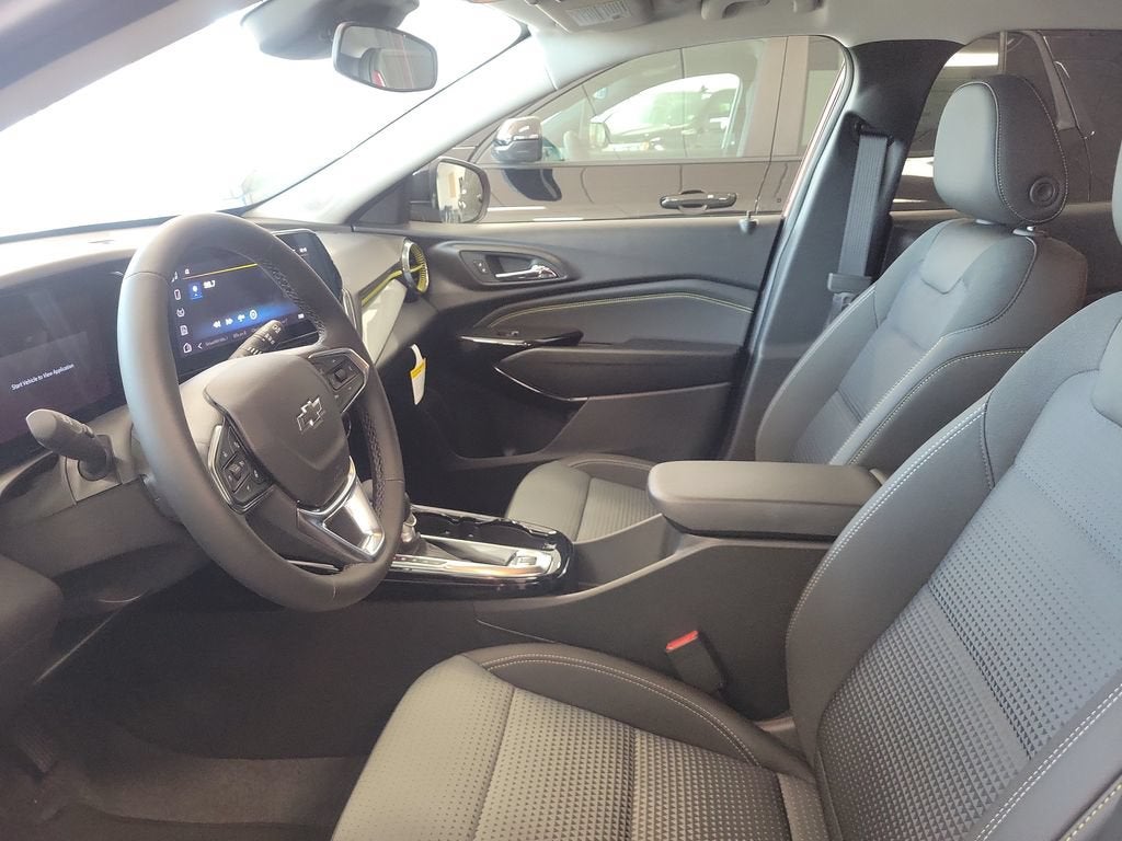 2026 Chevrolet Trax LT - Photo 17