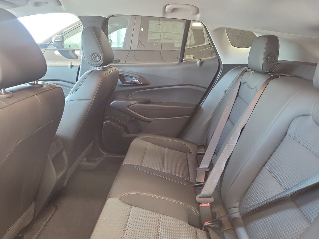 2026 Chevrolet Trax LT - Photo 9