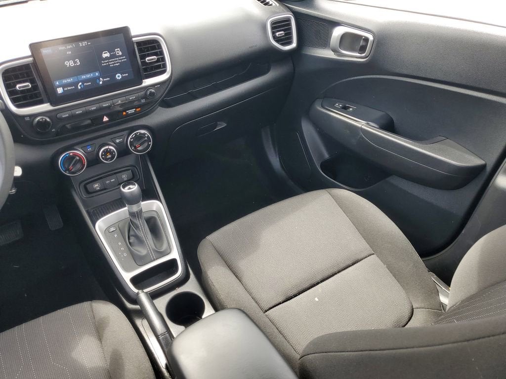 2026 Hyundai Venue SE
