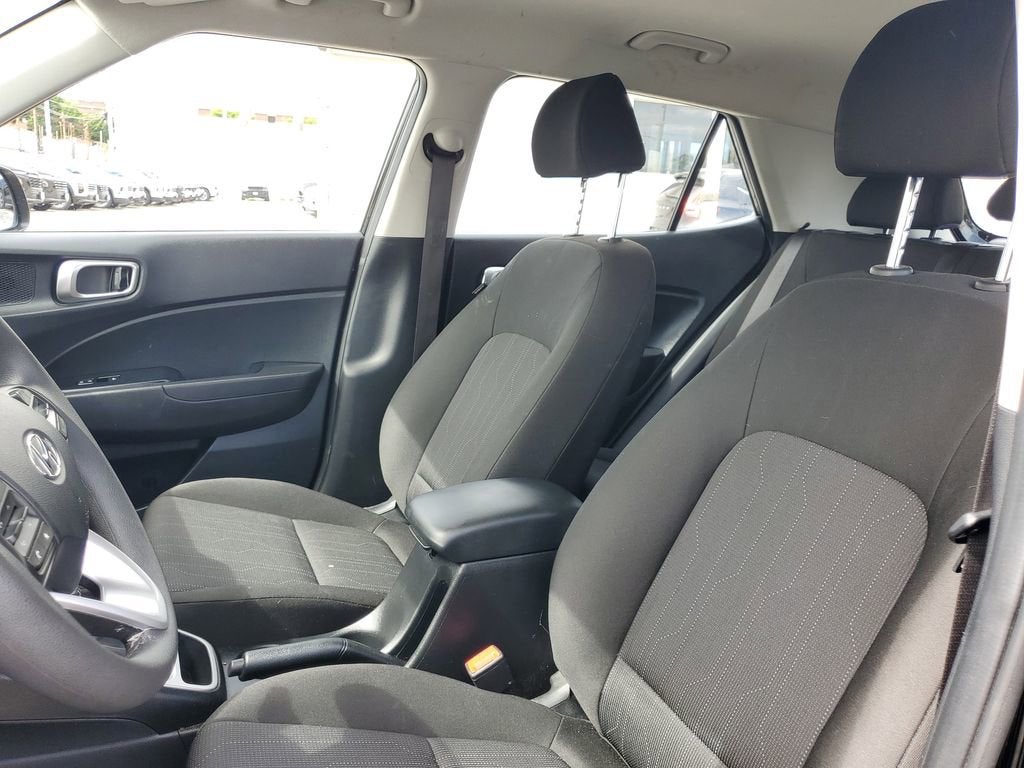 2026 Hyundai Venue SE