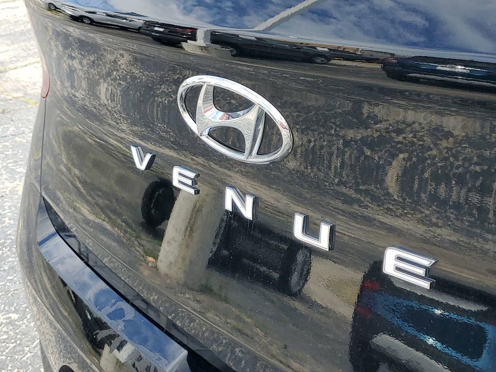2026 Hyundai Venue SE