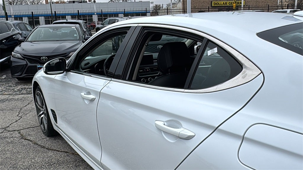 2023 Genesis G70 2.0T