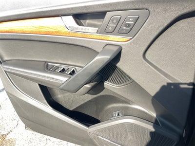 2023 Audi Q5 45 S line Premium quattro