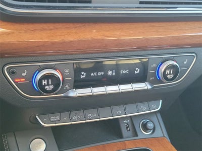 2023 Audi Q5 45 S line Premium quattro