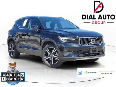 2024 Volvo XC40 Core Bright Theme